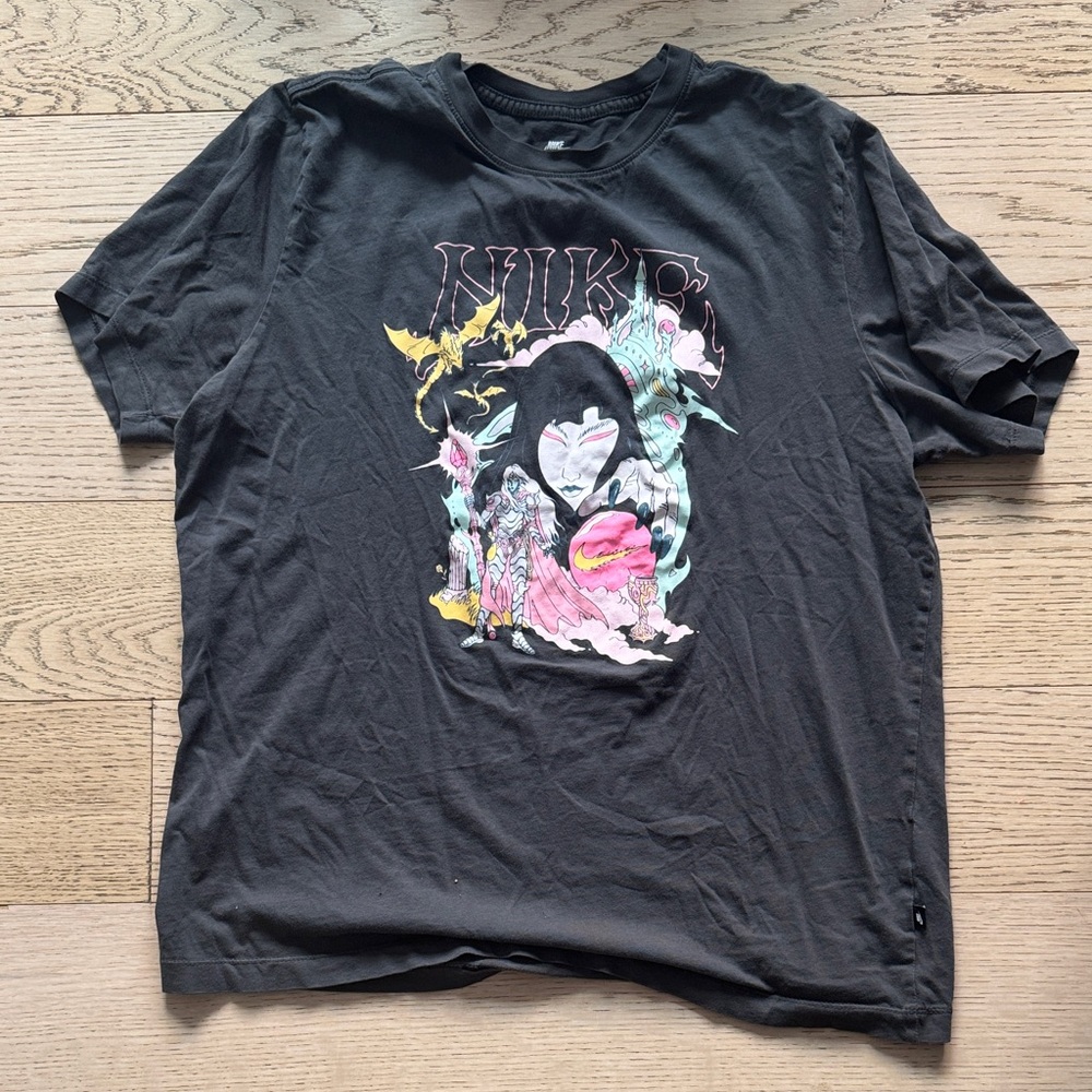 Nike Grey Tee with Vibrant Graphic